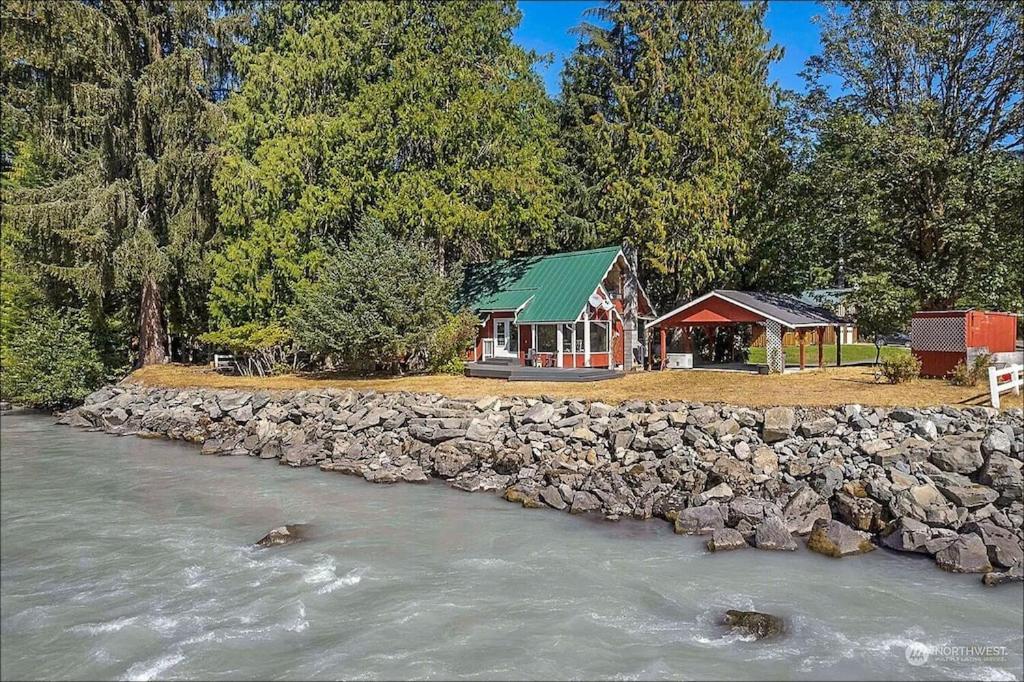 New: Steps From White River Near Mount Rainier National Park Greenwater Exterior foto