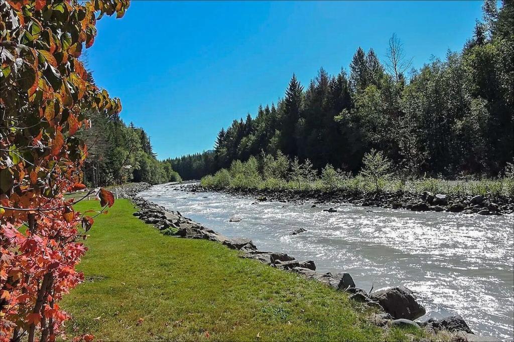 New: Steps From White River Near Mount Rainier National Park Greenwater Exterior foto
