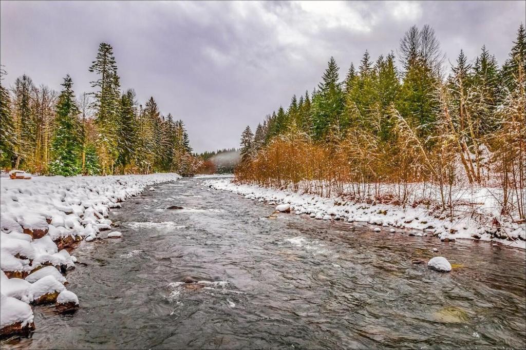 New: Steps From White River Near Mount Rainier National Park Greenwater Exterior foto